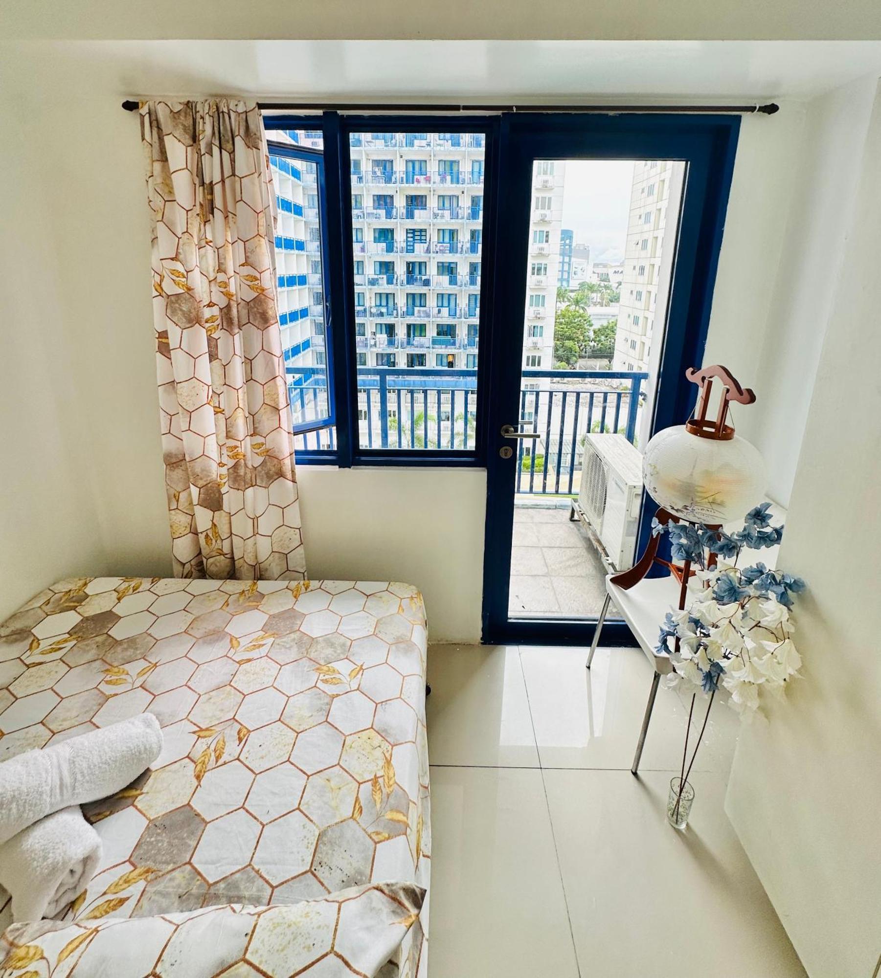 Sea 2-Br Unit With Free Parking Near Mall Of Asia Pasay Exterior foto