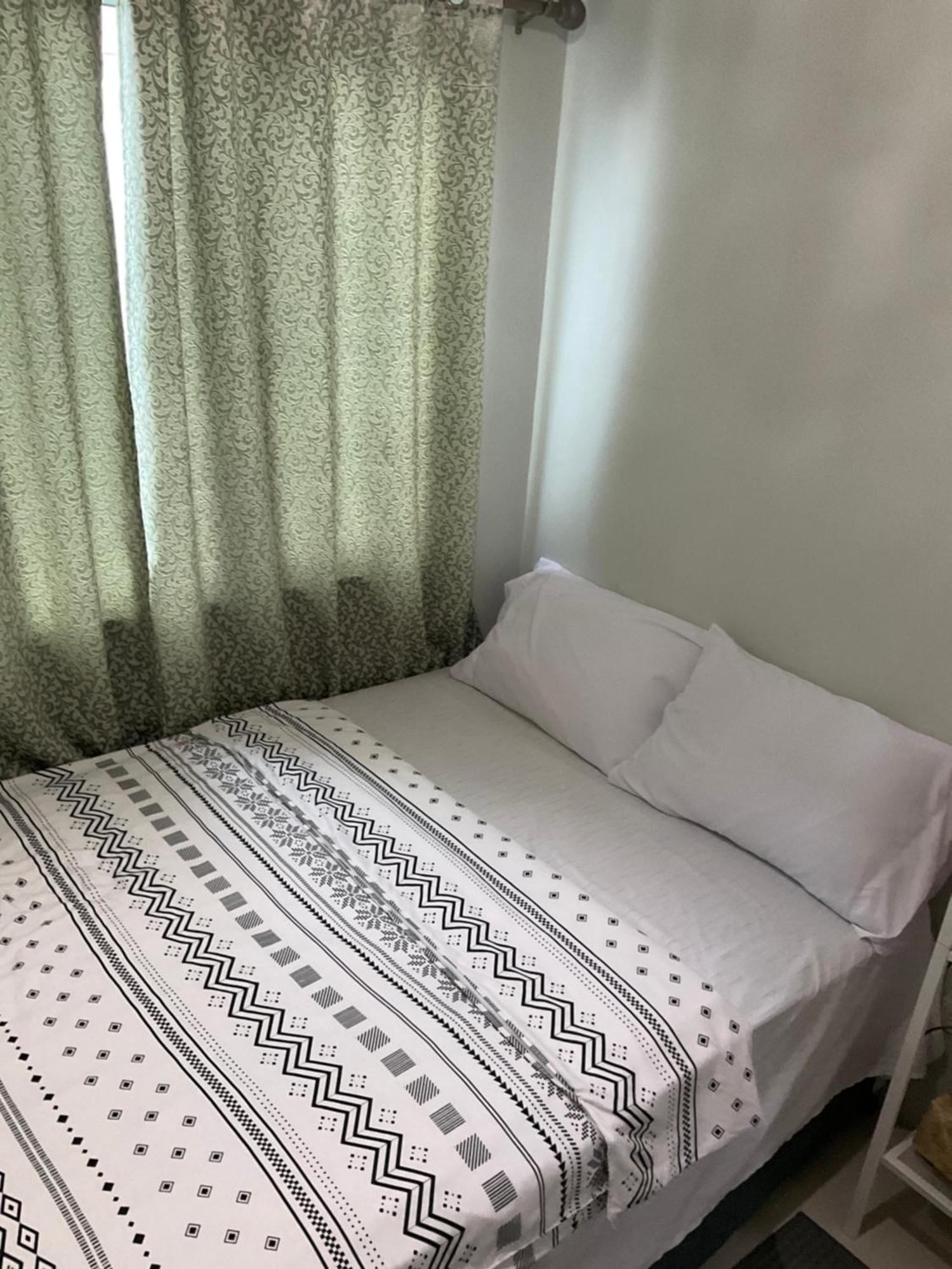 Sea 2-Br Unit With Free Parking Near Mall Of Asia Pasay Exterior foto